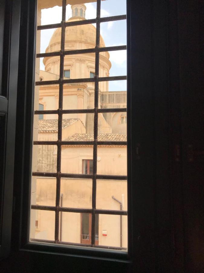 Landolina Palace Hotel Noto Extérieur photo