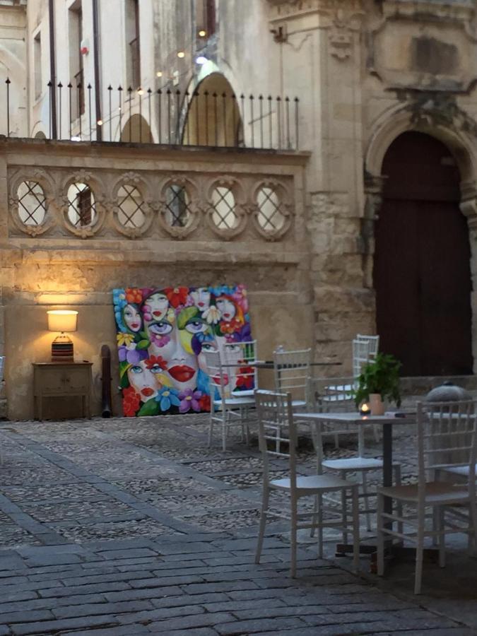 Landolina Palace Hotel Noto Extérieur photo
