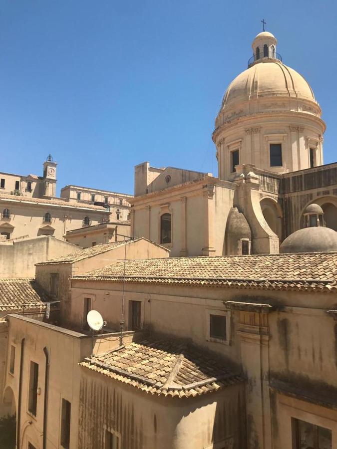 Landolina Palace Hotel Noto Extérieur photo
