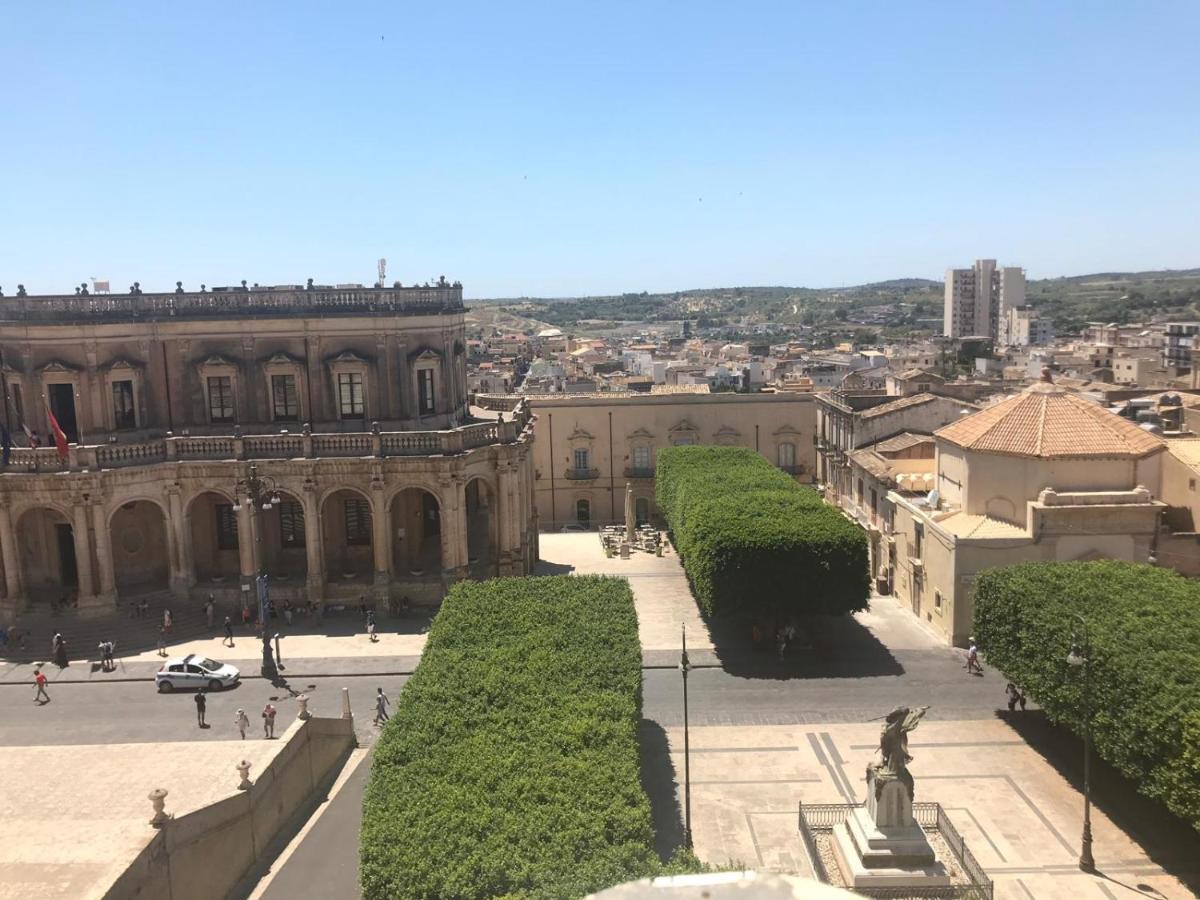 Landolina Palace Hotel Noto Extérieur photo